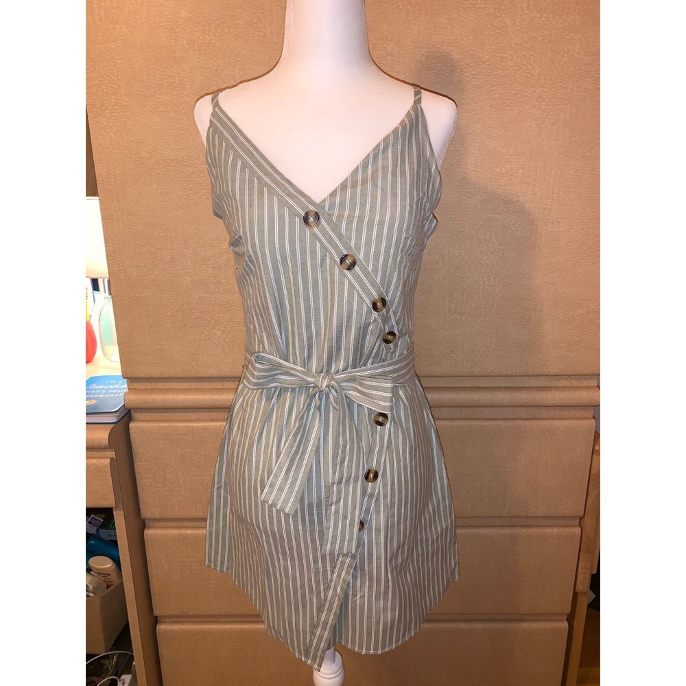 Zaful Buttoned Striped Cami Dress